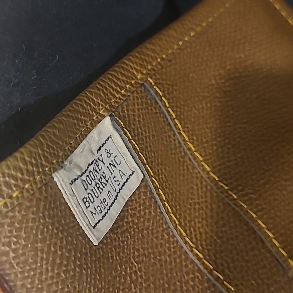 Vintage Rare Dooney & Bourke All-Weather Leather Norfolk Purse - Picture 6 of 8